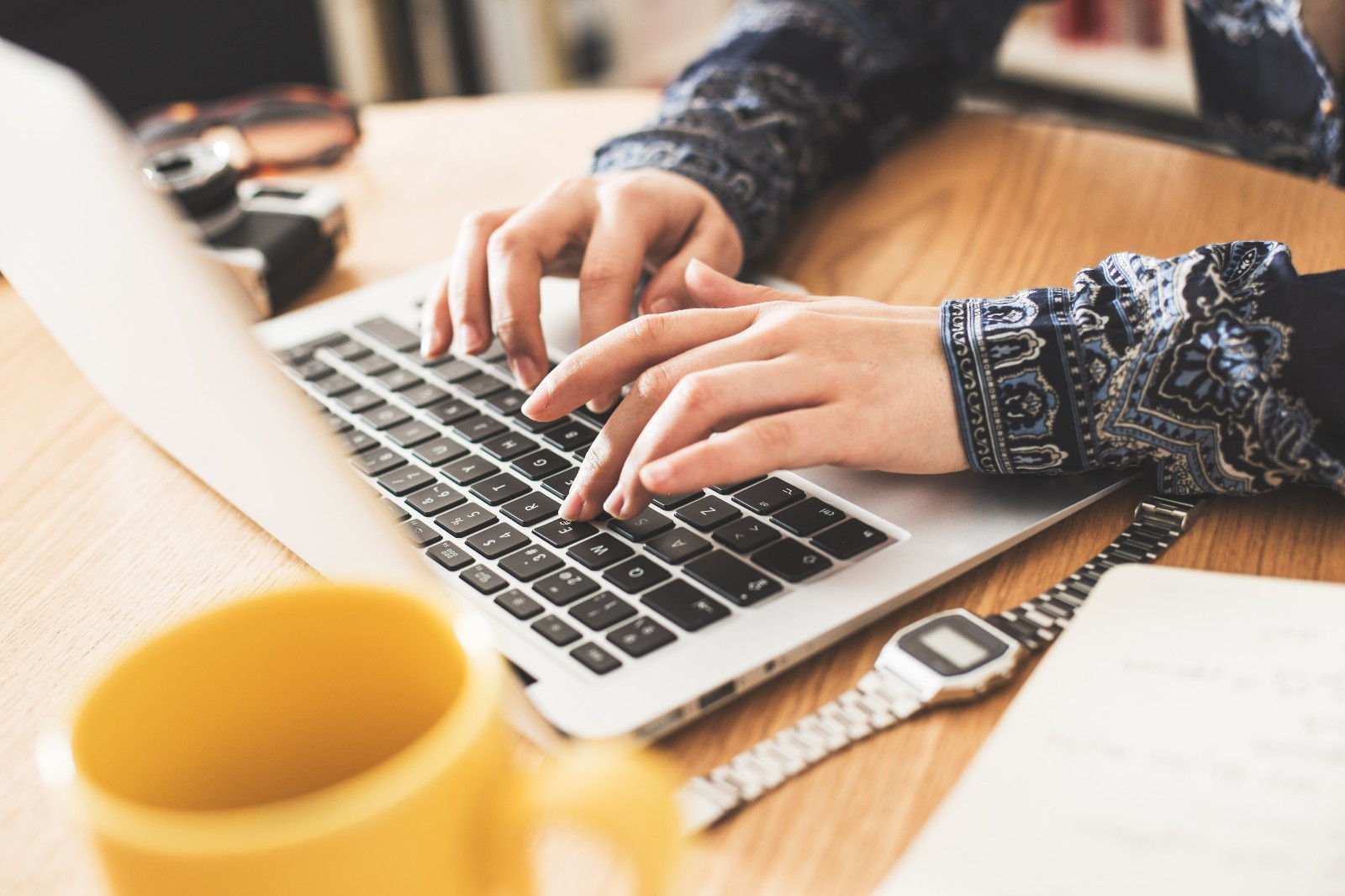 護航財稅告訴你：購買香港現成的公司有哪些注意事項_深圳財務公司